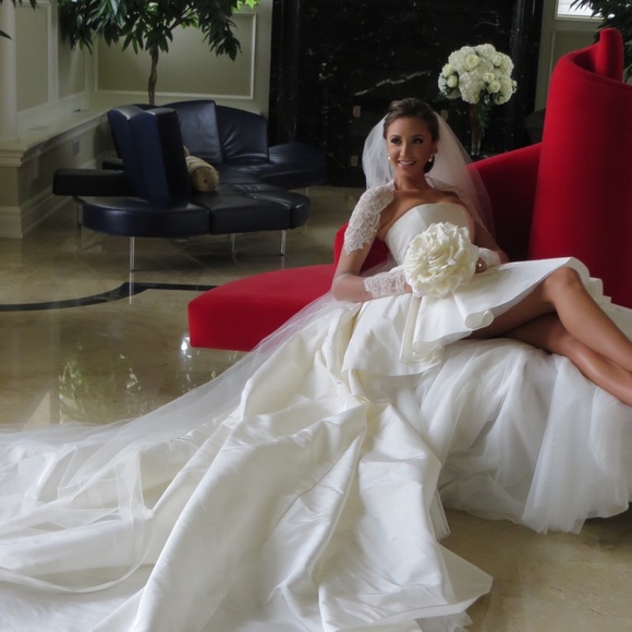 Meet your Posher, Jasmin - Picture 2 of 10